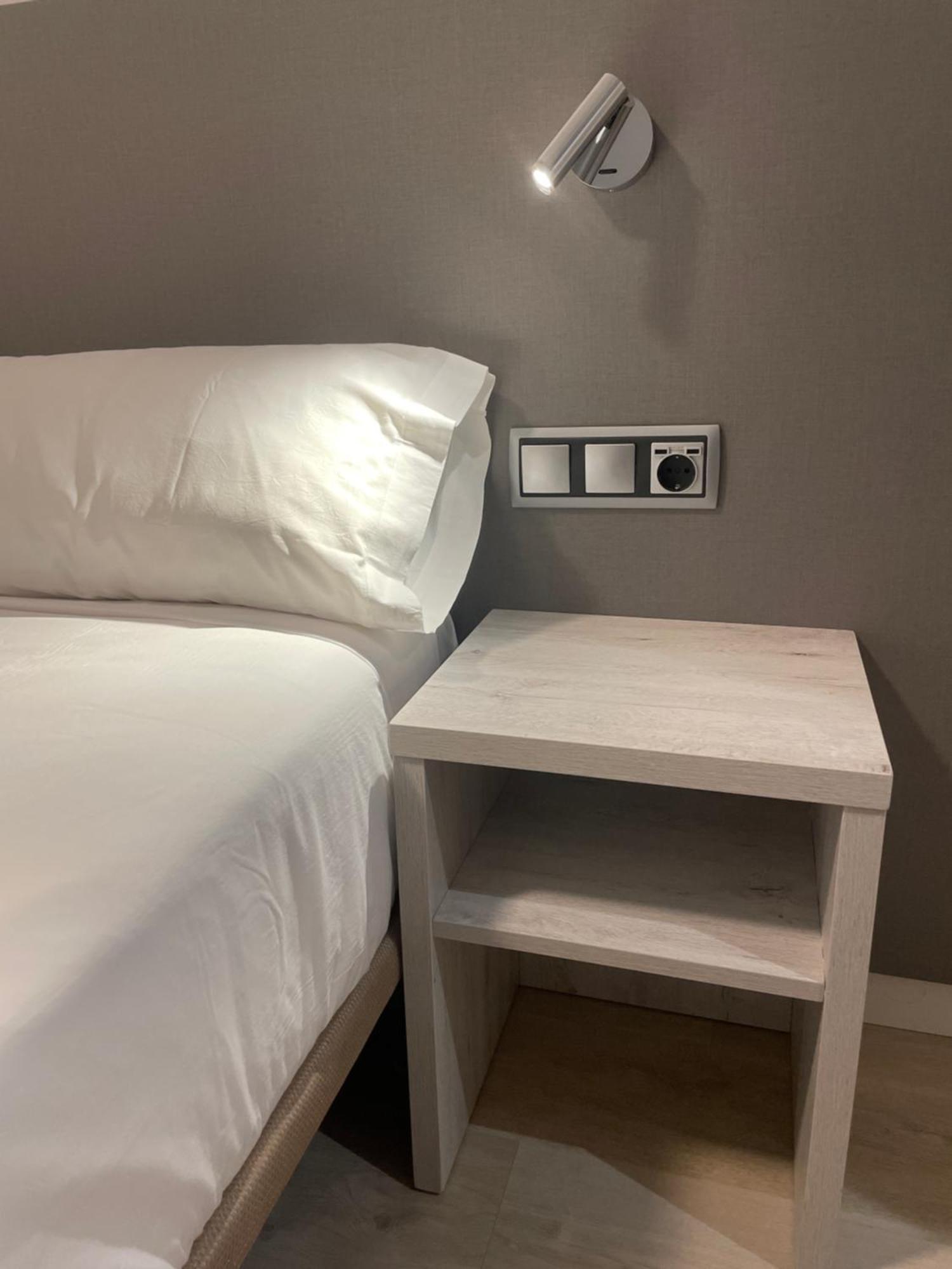 Hostal Pirineos Aínsa Екстериор снимка